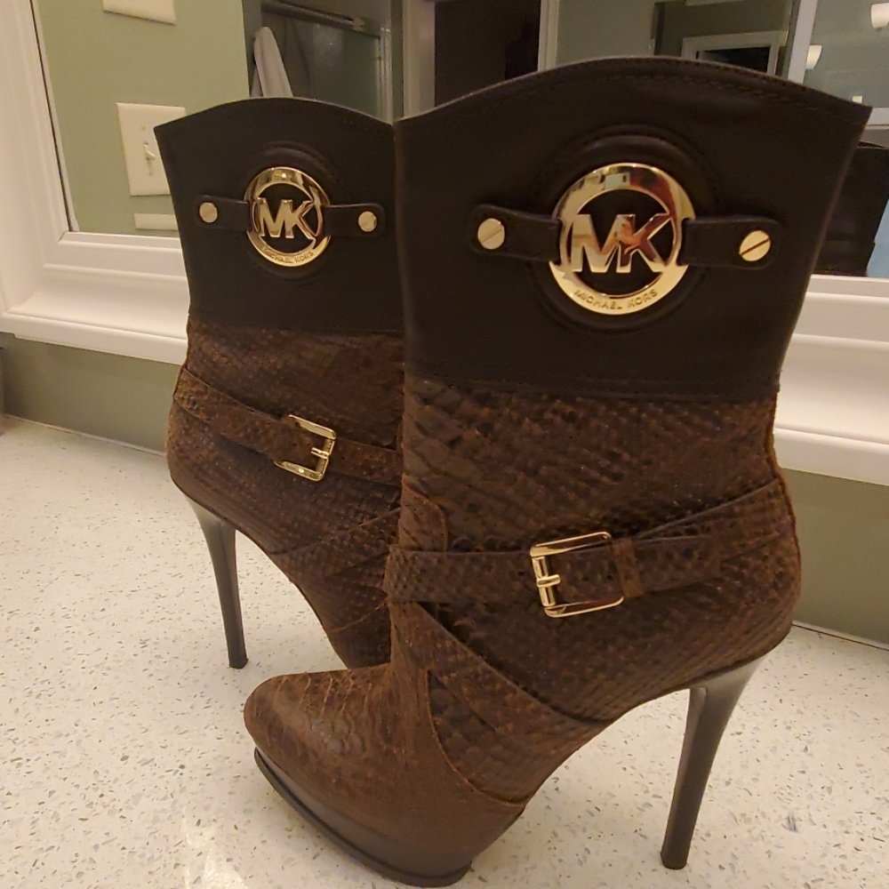 Michael kors boots